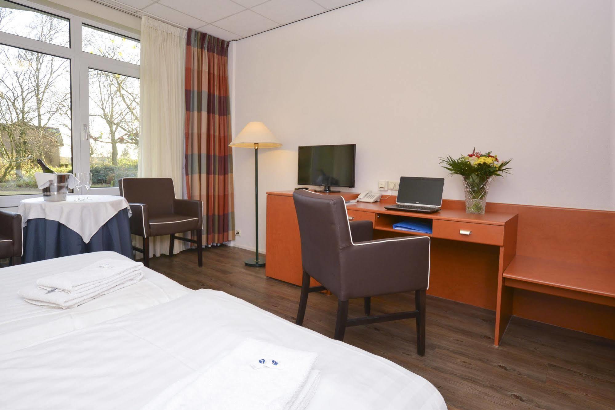 Fletcher Landhotel Bosrijk Roermond Exterior photo